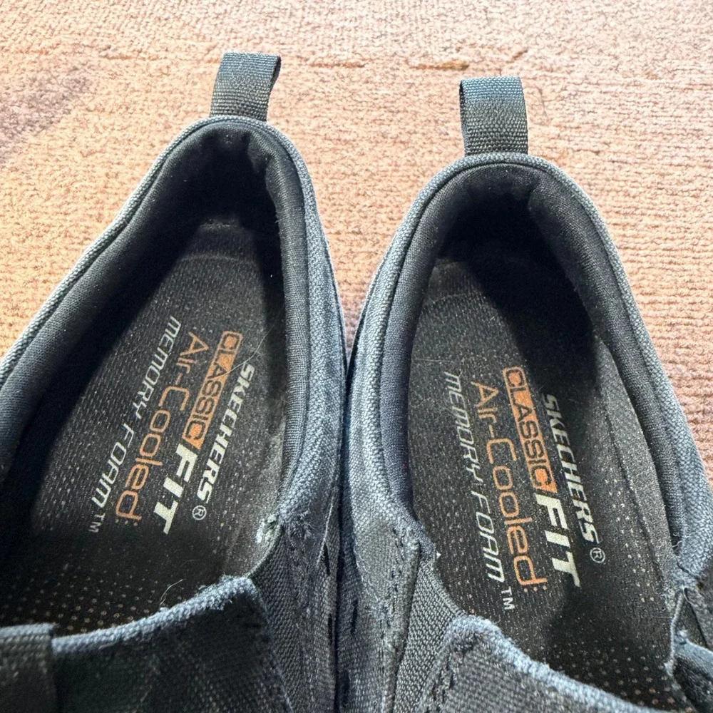 Skechers Classic Fit Air-Cooled Memory Foam Black Canvas‎ Slip On Shoes Mens 11